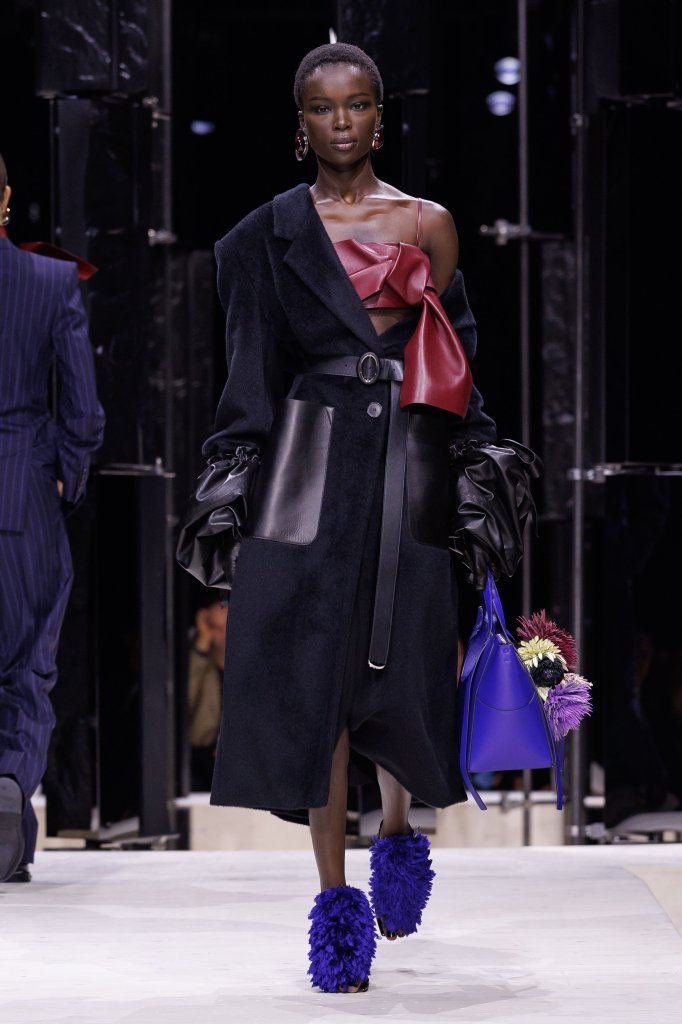 纪梵希 Givenchy 2026/27秋冬高级成衣秀 - Paris Fall 2026