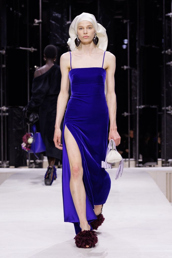 纪梵希 Givenchy 2026/27秋冬高级成衣秀 - Paris Fall 2026