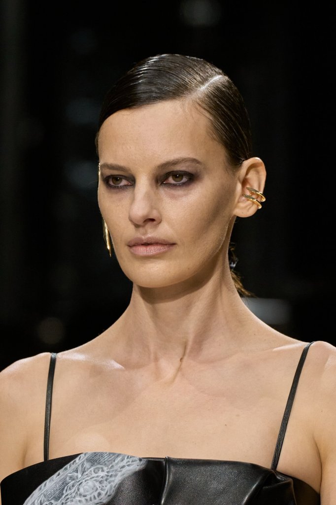 纪梵希 Givenchy 2026/27秋冬高级成衣秀(细节) - Paris Fall 2026