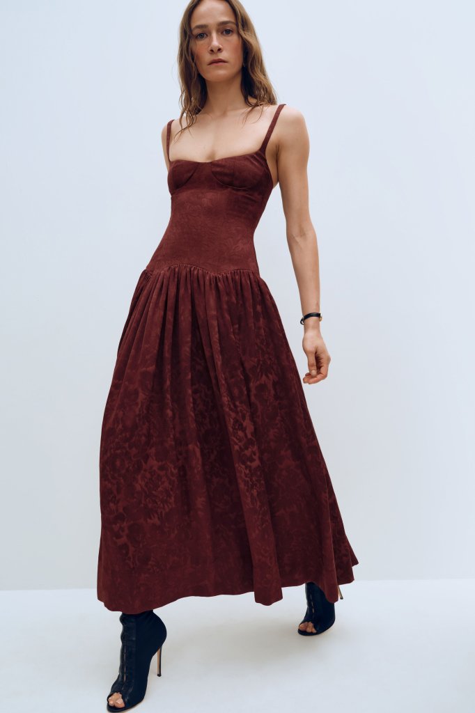 Anna October 2026/27秋冬高级成衣Lookbook