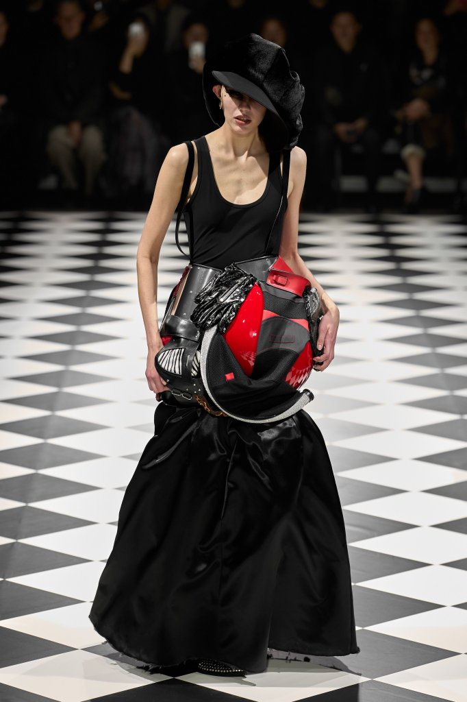 渡边淳弥 Junya Watanabe 2026/27秋冬高级成衣秀 - Paris Fall 2026