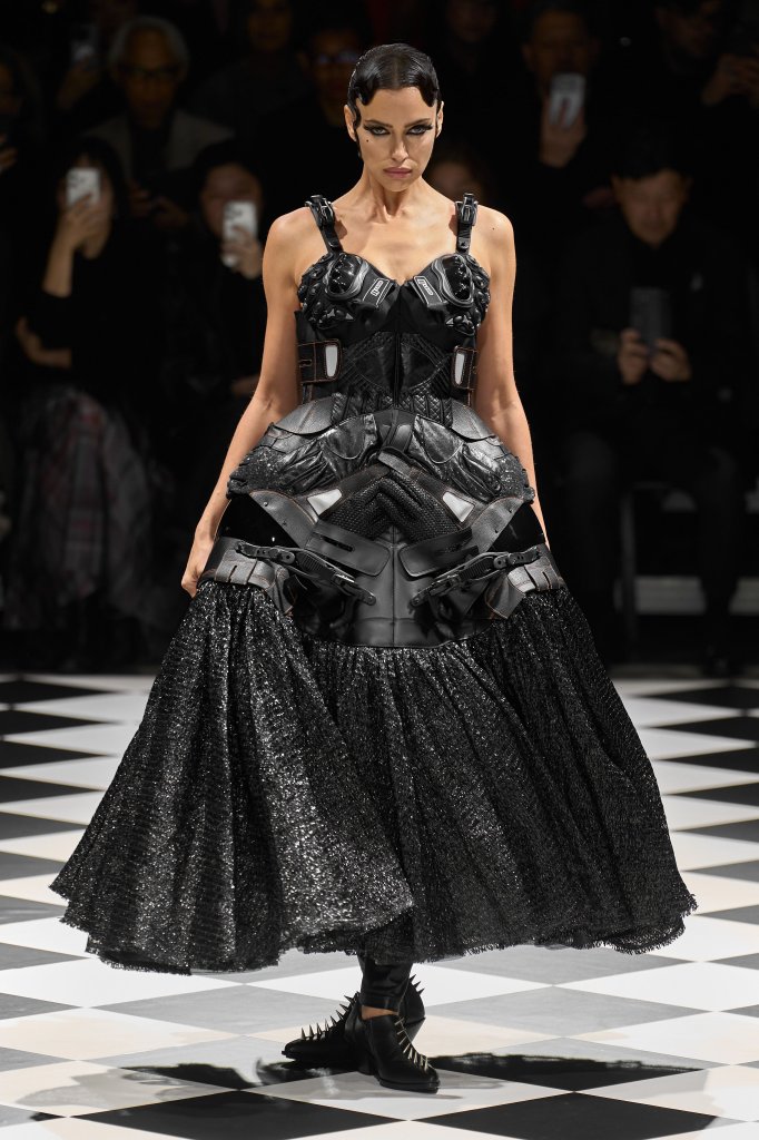 渡边淳弥 Junya Watanabe 2026/27秋冬高级成衣秀 - Paris Fall 2026