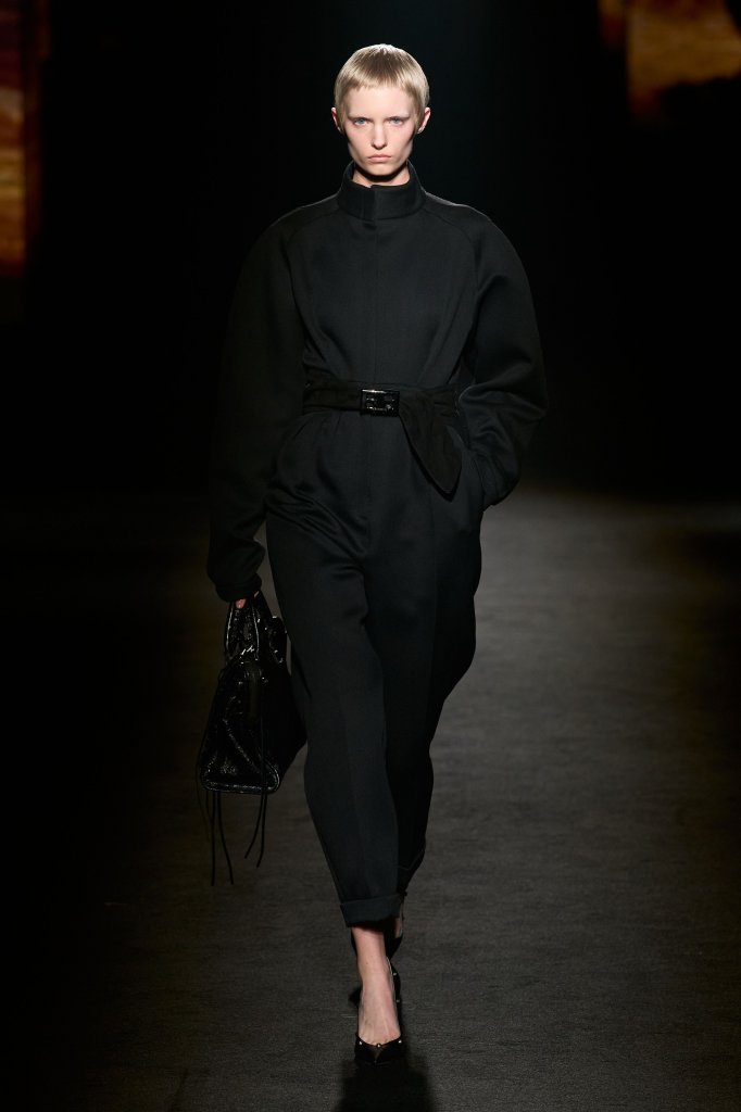 巴黎世家 Balenciaga 2026/27秋冬高级成衣秀 - Paris Fall 2026
