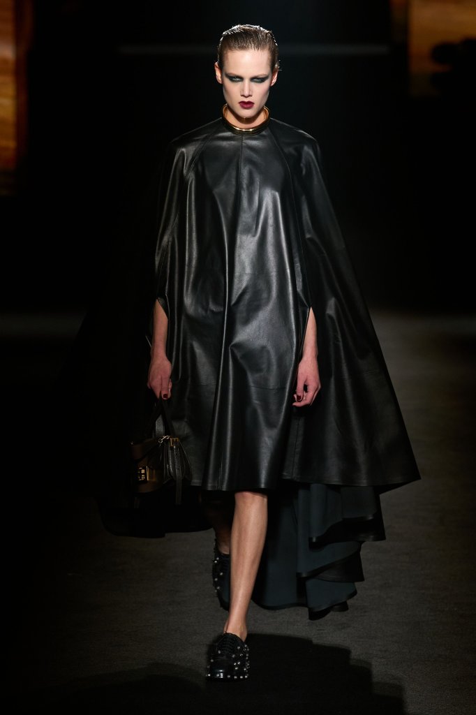 巴黎世家 Balenciaga 2026/27秋冬高级成衣秀 - Paris Fall 2026