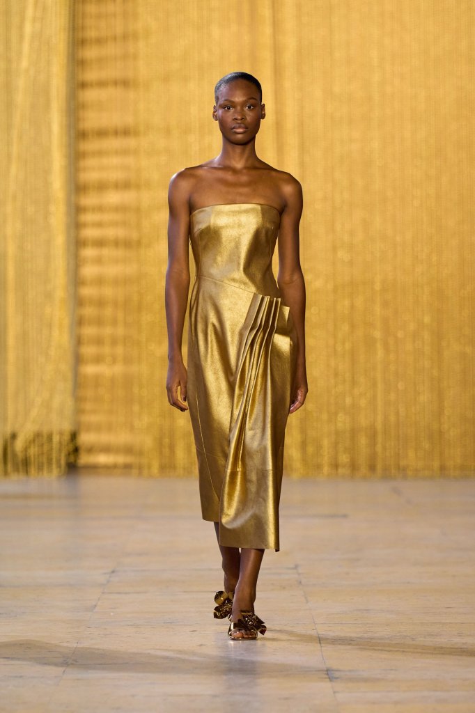 艾克瑞斯 Akris 2026/27秋冬高级成衣秀 - Paris Fall 2026