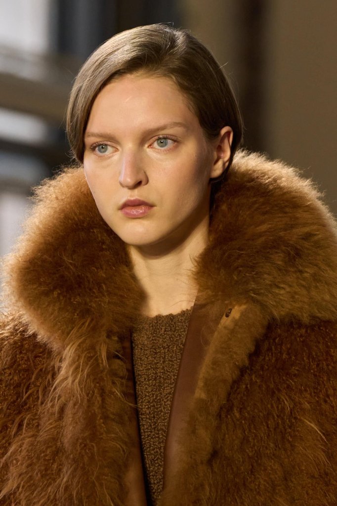 艾克瑞斯 Akris 2026/27秋冬高级成衣秀(细节) - Paris Fall 2026