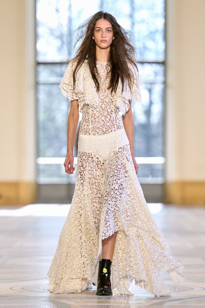 Gabriela Hearst 2026/27秋冬高级成衣秀 - Paris Fall 2026