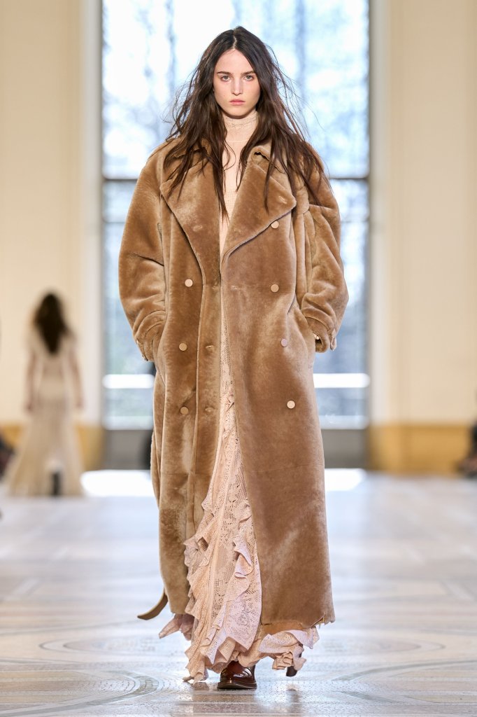 Gabriela Hearst 2026/27秋冬高级成衣秀 - Paris Fall 2026