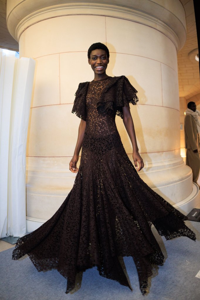 Gabriela Hearst 2026/27秋冬高级成衣秀(后台妆容) - Paris Fall 2026