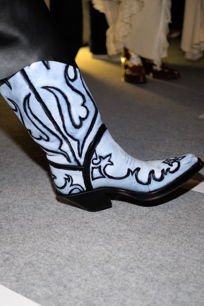 Gabriela Hearst 2026/27秋冬高级成衣秀(后台妆容) - Paris Fall 2026