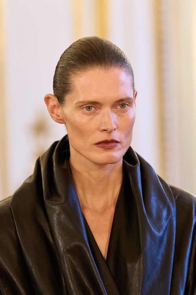 Magda Butrym 2026/27秋冬高级成衣秀(细节) - Paris Fall 2026