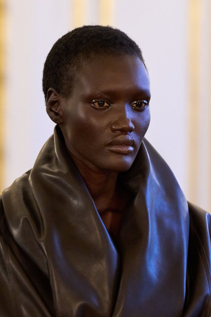 Magda Butrym 2026/27秋冬高级成衣秀(细节) - Paris Fall 2026