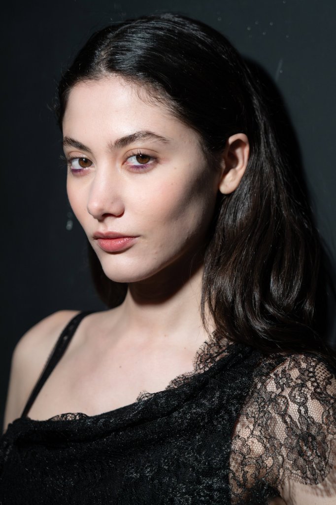 夏姿&middot;陈 Shiatzy Chen 2026/27秋冬高级成衣秀(后台妆容) - Paris Fall 2026