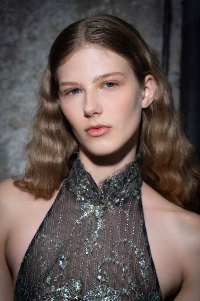 夏姿&middot;陈 Shiatzy Chen 2026/27秋冬高级成衣秀(后台妆容) - Paris Fall 2026