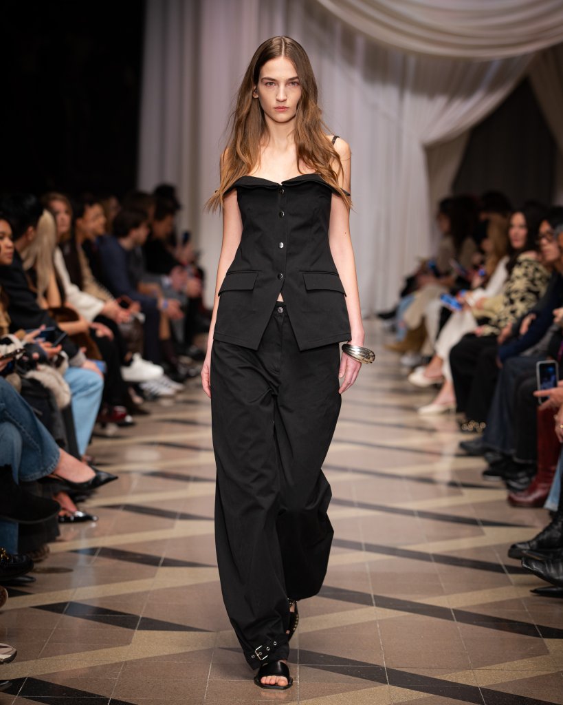 Nanushka 2026/27秋冬高级成衣秀 - Budapest Fall 2026