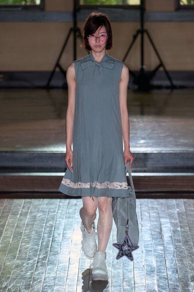 Yueqi Qi 2026/27秋冬高级成衣秀 - Tokyo Fall 2026