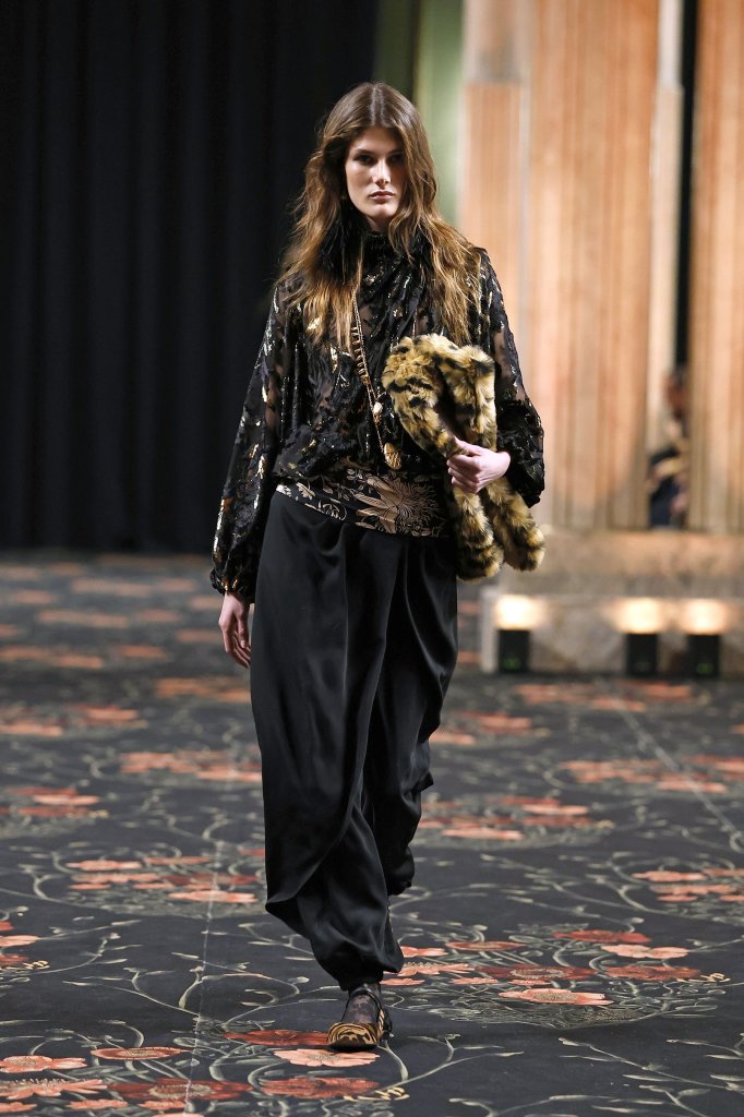 Johanna Ortiz 2026/27秋冬高级成衣秀 - Spain Fall 2026