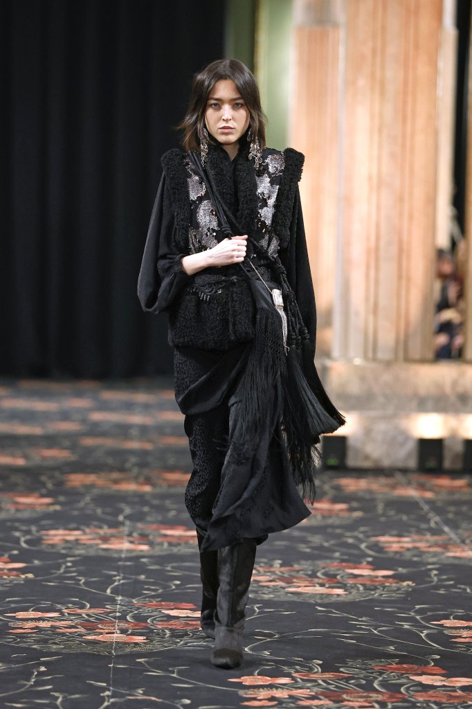 Johanna Ortiz 2026/27秋冬高级成衣秀 - Spain Fall 2026