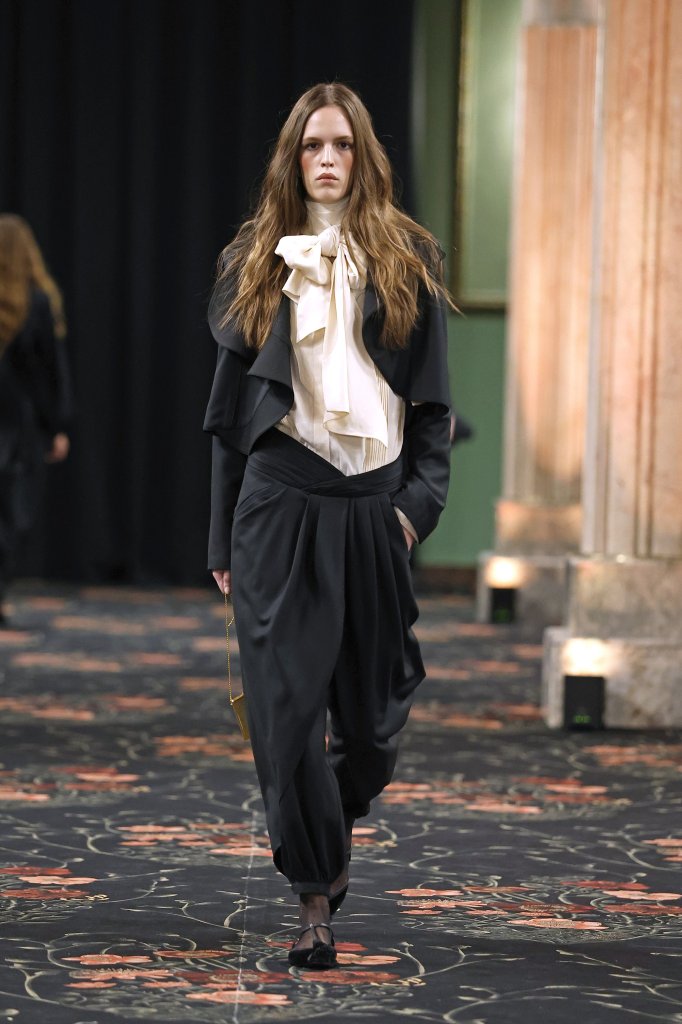 Johanna Ortiz 2026/27秋冬高级成衣秀 - Spain Fall 2026