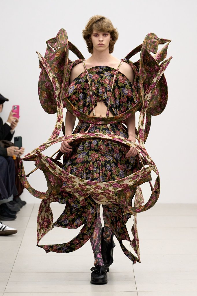 Ryunosuke Okazaki 2026/27秋冬高级成衣秀 - Tokyo Fall 2026