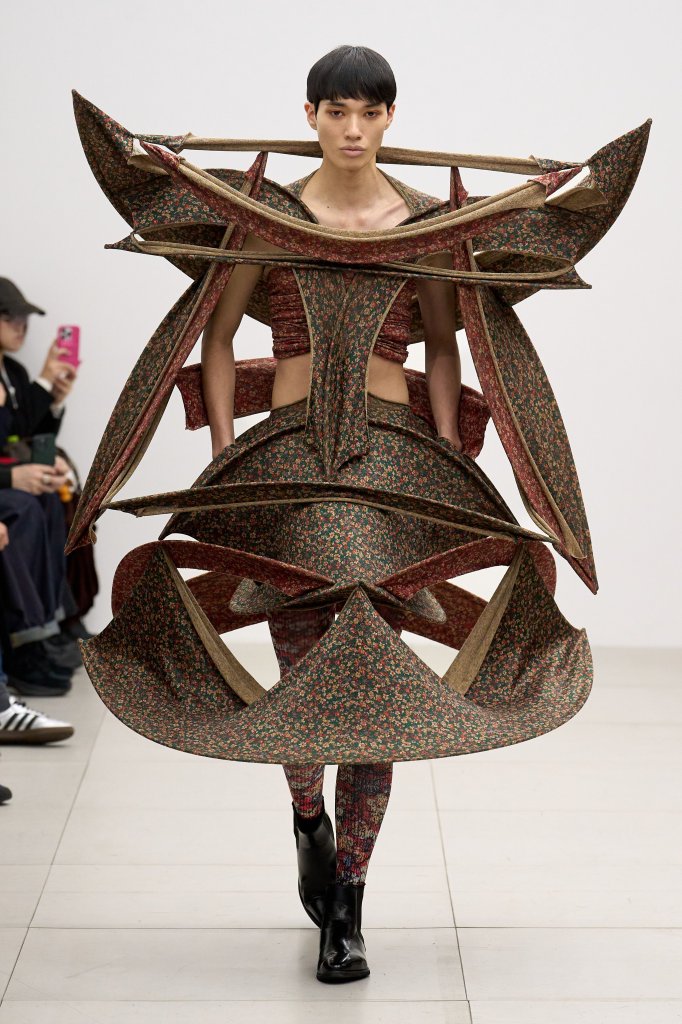 Ryunosuke Okazaki 2026/27秋冬高级成衣秀 - Tokyo Fall 2026