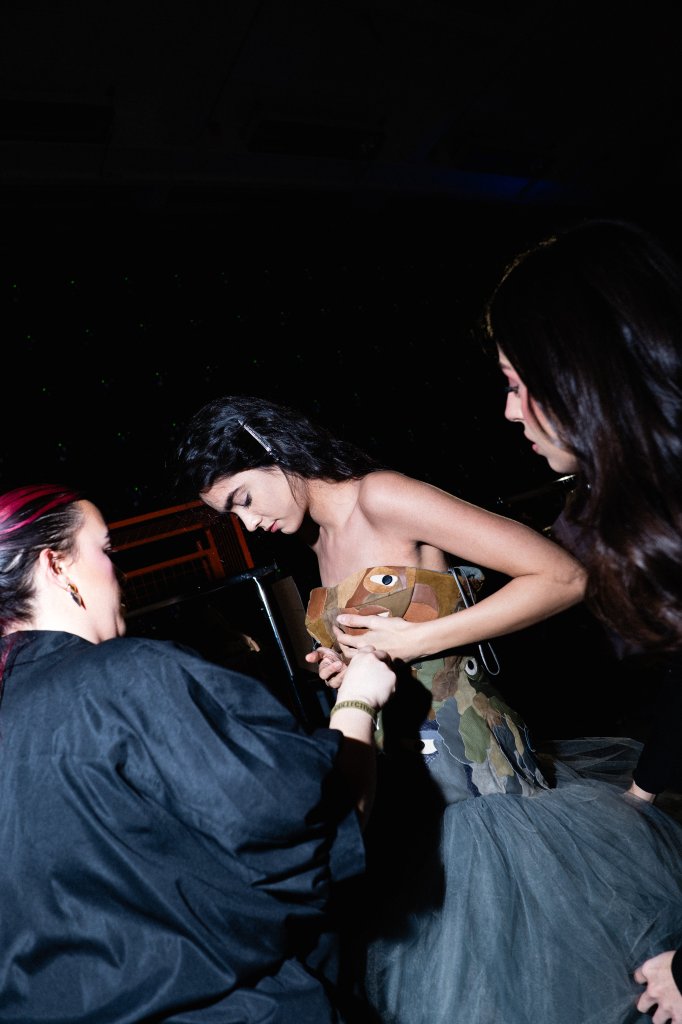 Danny Reinke 2026/27秋冬高级成衣秀(后台妆容) - Berlin Fall 2026