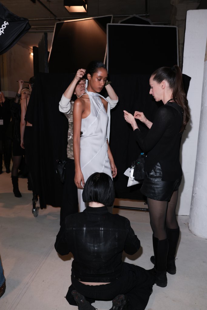 Ioannes 2026/27秋冬高级成衣秀(后台妆容) - Berlin Fall 2026