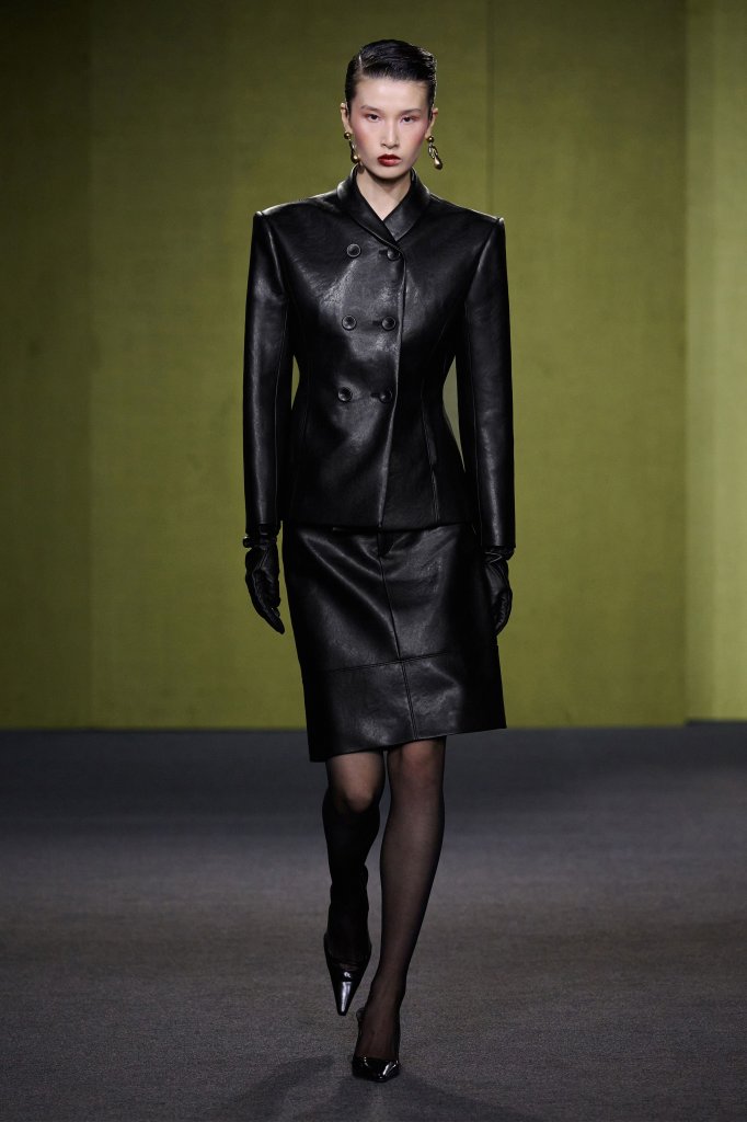 Yirantian 2026/27秋冬高级成衣秀 - Shanghai Fall 2026