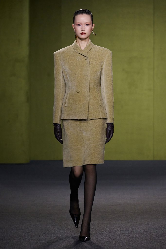 Yirantian 2026/27秋冬高级成衣秀 - Shanghai Fall 2026