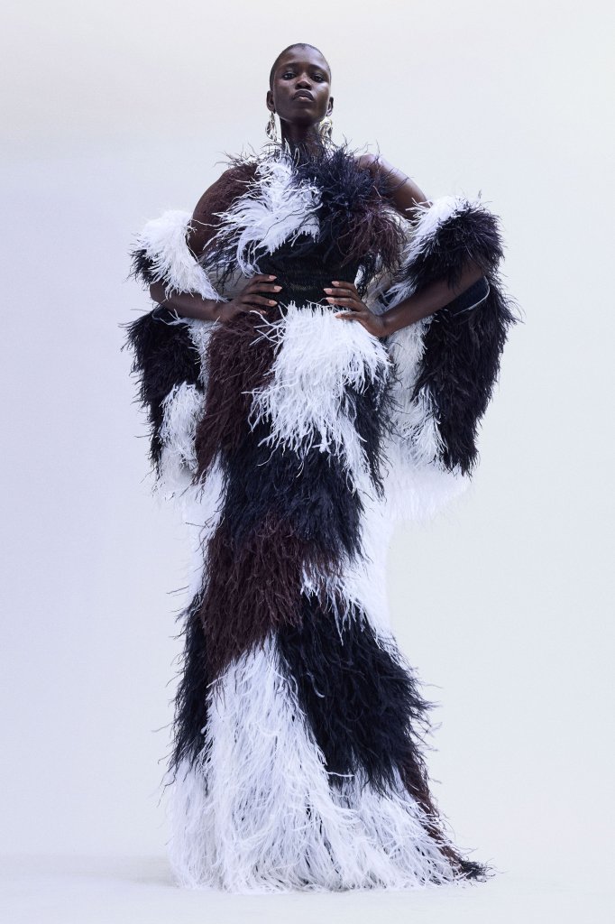 纳伊&middot;姆汗 Naeem Khan 2026/27秋冬高级成衣Lookbook