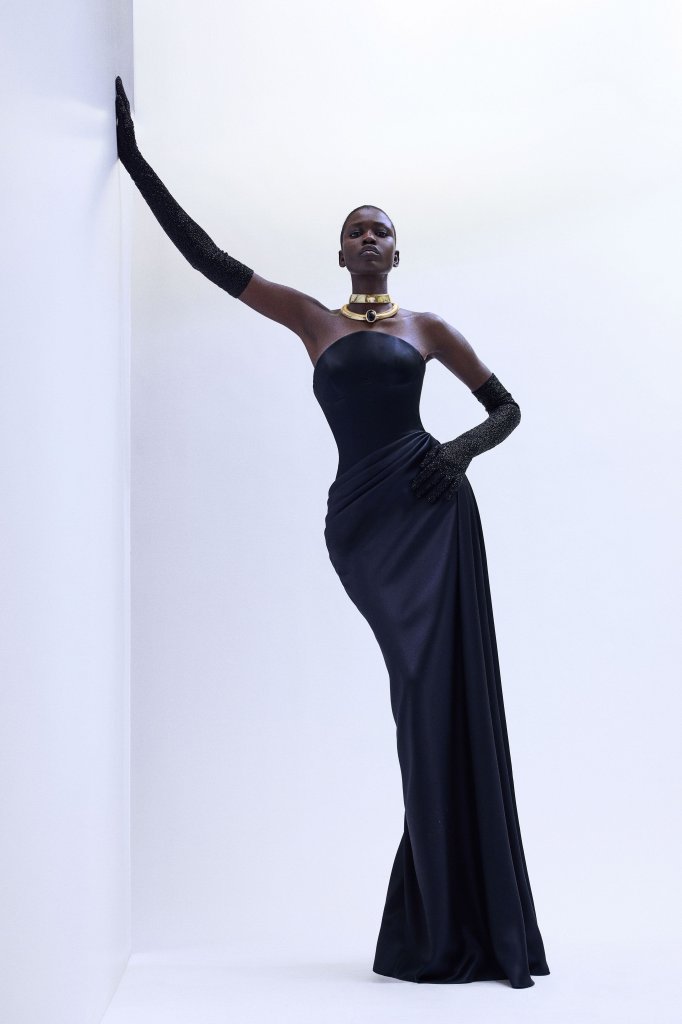 纳伊&middot;姆汗 Naeem Khan 2026/27秋冬高级成衣Lookbook