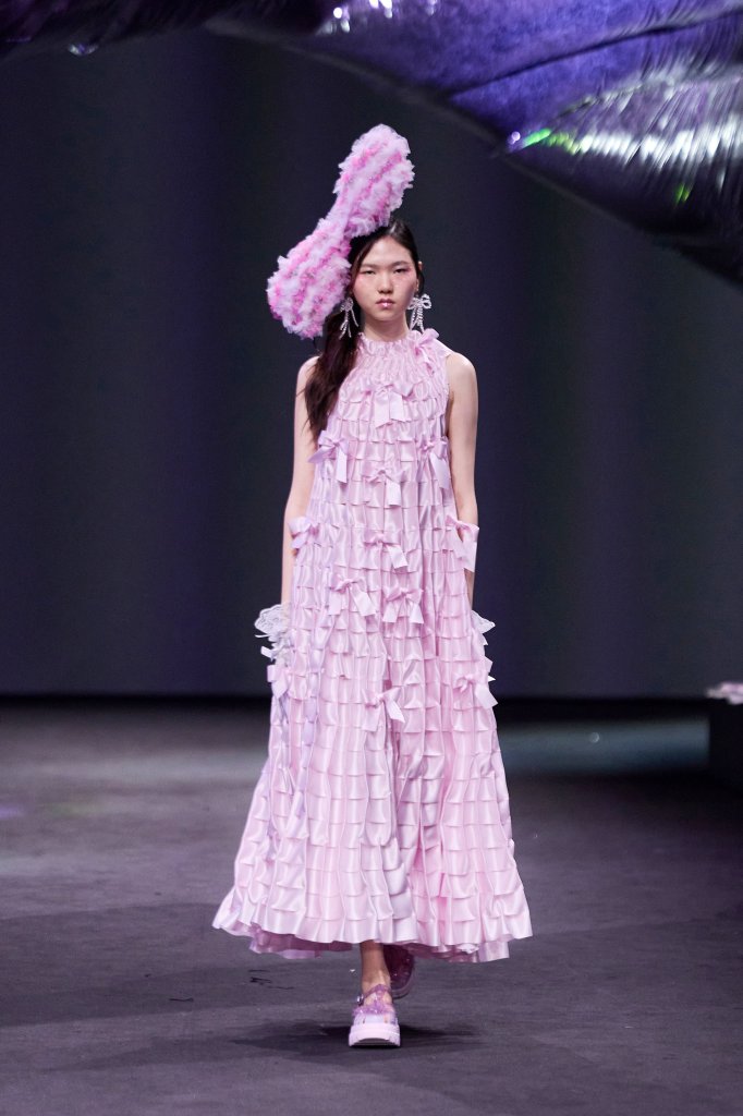 Susan Fang 2026/27秋冬高级成衣秀 - Shanghai Fall 2026