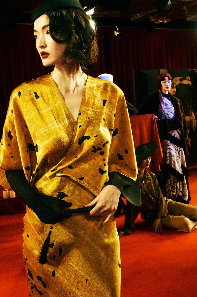 YANGKEHAN 2026/27秋冬浮生梦主题高级成衣秀 - Shanghai Fall 2026