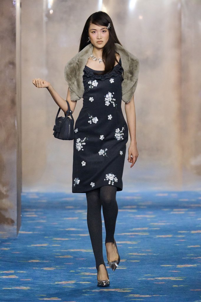 Shushu/Tong 2026/27秋冬高级成衣秀 - Shanghai Fall 2026