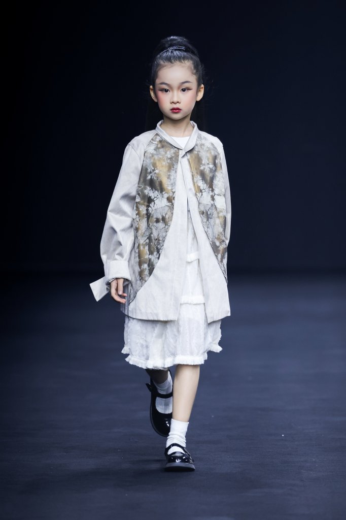 EKOBO&middot;Boo Louis &徐贤鹏 2026春夏高级成衣秀 - Beijing Spring 2026