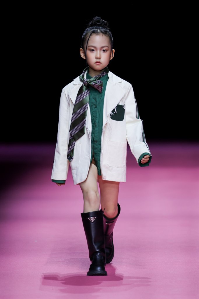 贾斯珀 LZC JASPER 2026春夏童装秀 - Beijing Spring 2026