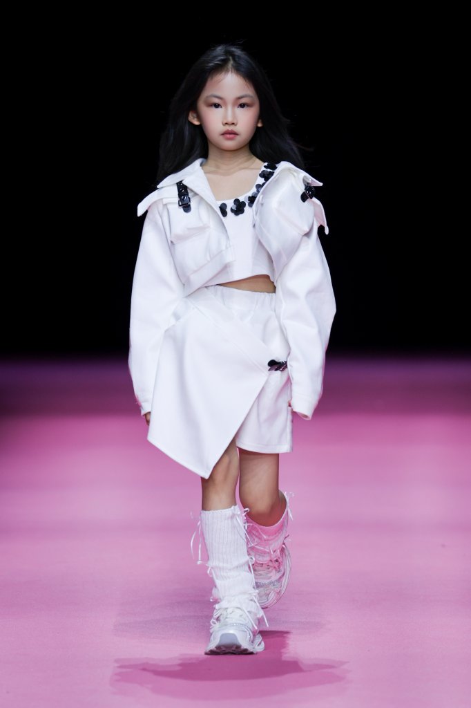 贾斯珀 LZC JASPER 2026春夏童装秀 - Beijing Spring 2026