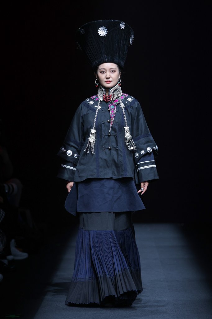 花彝裳&middot;李蕊吟 2026春夏高级成衣秀 - Beijing Spring 2026