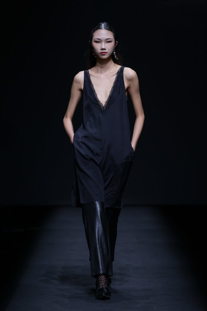 理弗克罗恩 & 流丽坊 &middot; 于开宇 2026春夏高级成衣秀 - Beijing Spring 2026