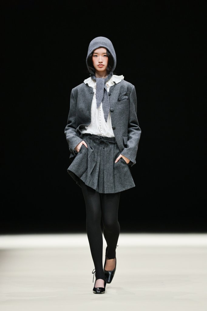 Assignments &middot; 侯若祎 2026春夏高级成衣秀 - Beijing Spring 2026