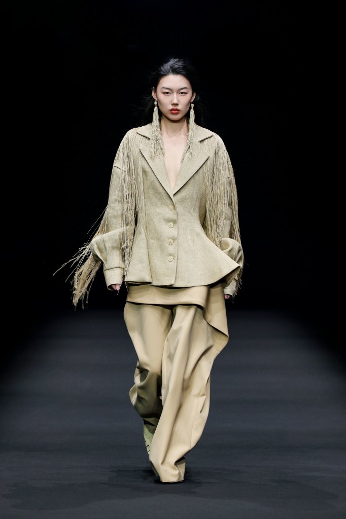 迪尚 DSSYON &middot; 万岚 2026春夏高级成衣秀 - Beijing Spring 2026