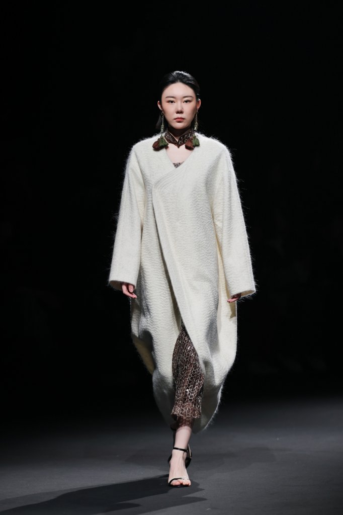 陶萨 &middot; 伊力纳 2026春夏高级成衣秀 - Beijing Spring 2026