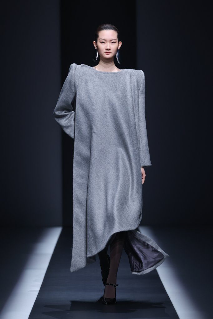 乙乙国际 &middot; 宋双 2026春夏高级成衣秀 - Beijing Spring 2026