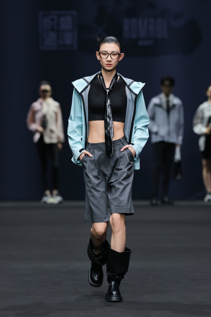 曼罗兰 x 新曼丰 & 華楙生技 x 维泰丝绸 x 恒信 盛泽织造2026春夏流行趋势发布