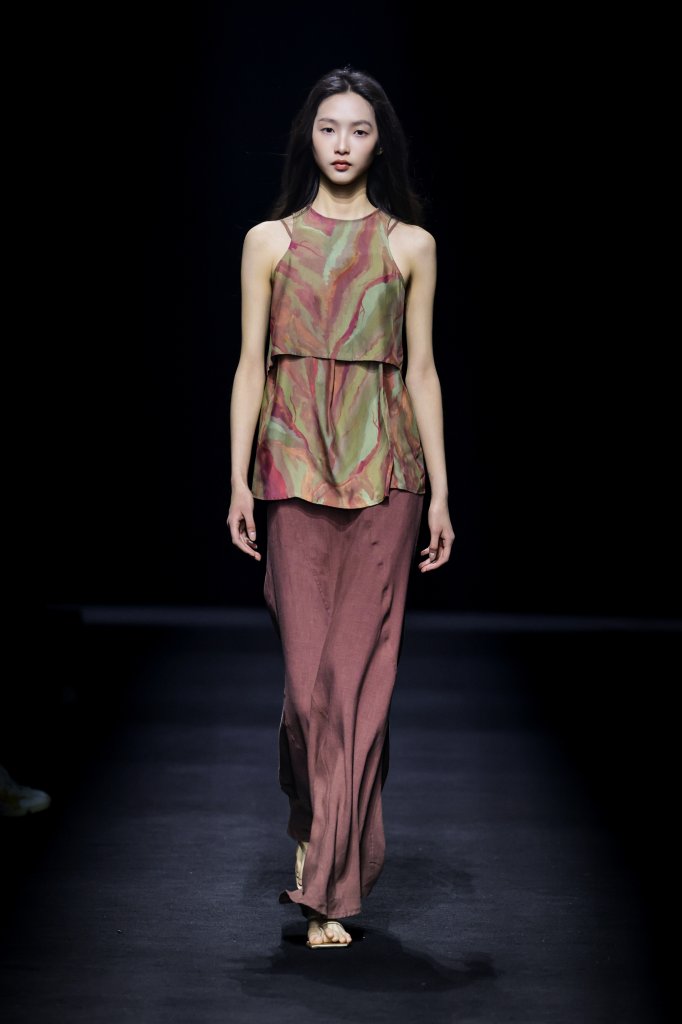 CIRCLE HUES &middot; 袁婉 2026春夏高级成衣秀 - Beijing Spring 2026
