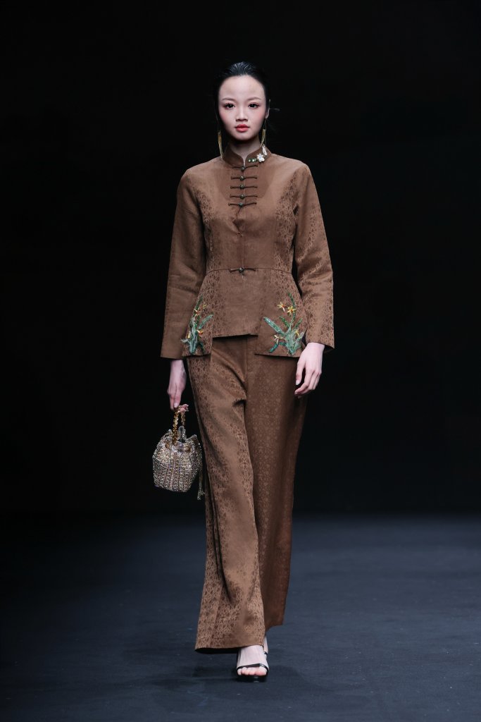 颂芸纱 &middot; 梁素云 2026春夏高级成衣秀 - Beijing Spring 2026