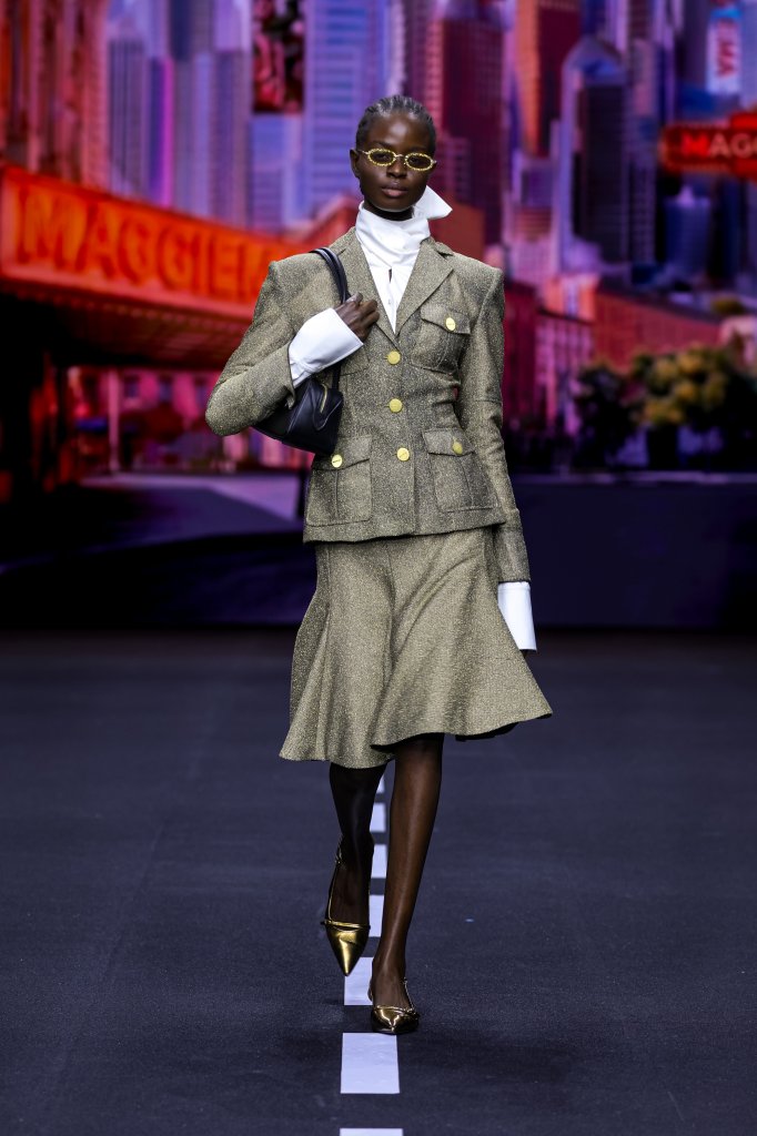 马婧思 MAGGIE MA 2026春夏高级成衣秀 - Beijing Spring 2026