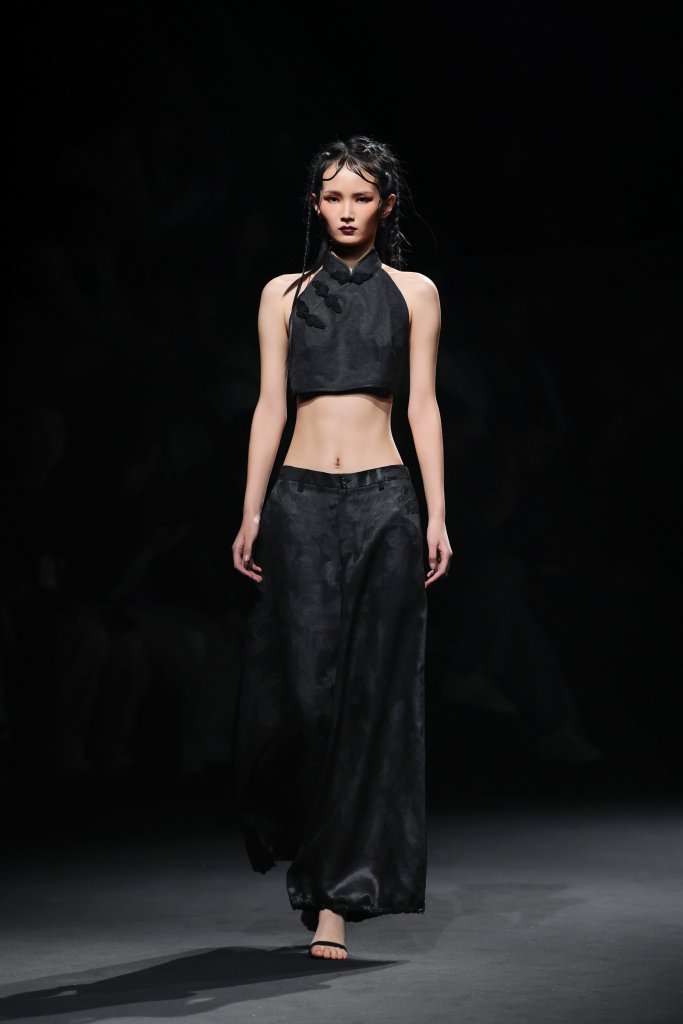 XU'S 欧阳煦 2026春夏高级成衣秀 - Beijing Spring 2026