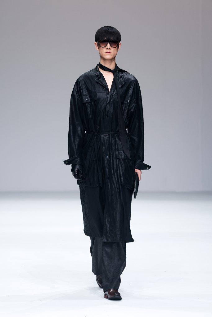 YIBENXIAN 衣本线 &middot; 赵诗玮 2026春夏男装秀 - Beijing Spring 2026