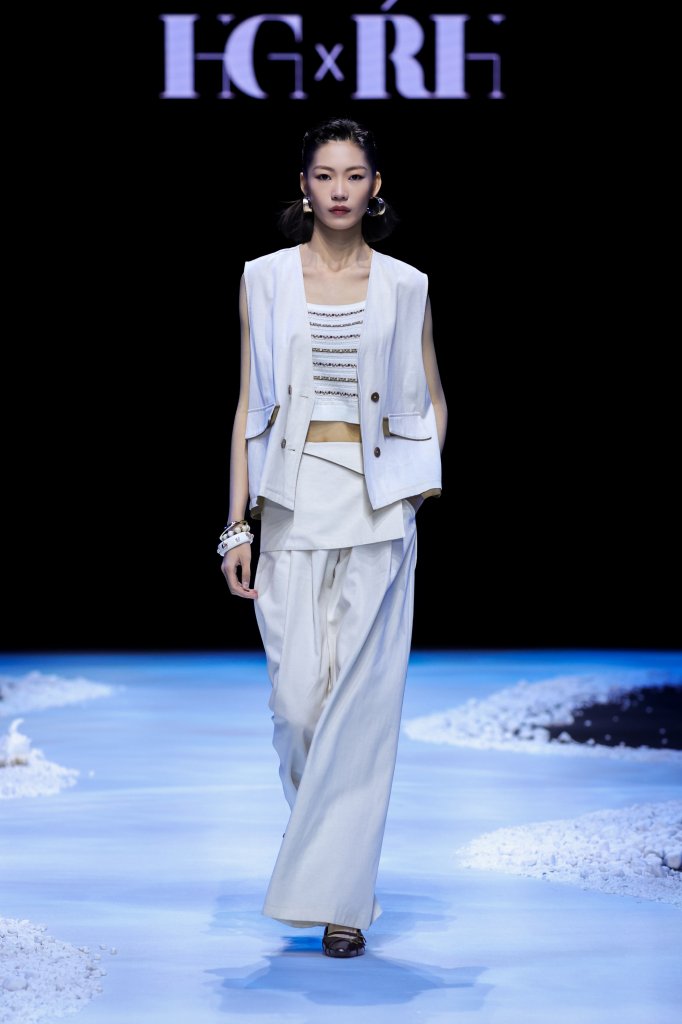 HGxRH &middot; 许晶洁 2026春夏高级成衣秀 - Beijing Spring 2026